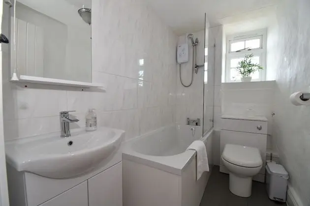 Tek Büyük Yataklı Oda, Banyolu/Duşlu (and Shower)