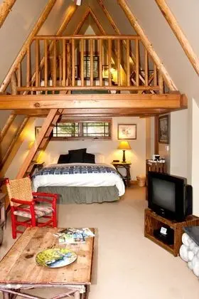 Kulübe (Riverfront A-Frame)