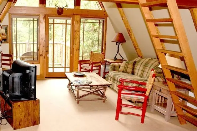 Kulübe (Riverfront A-Frame)