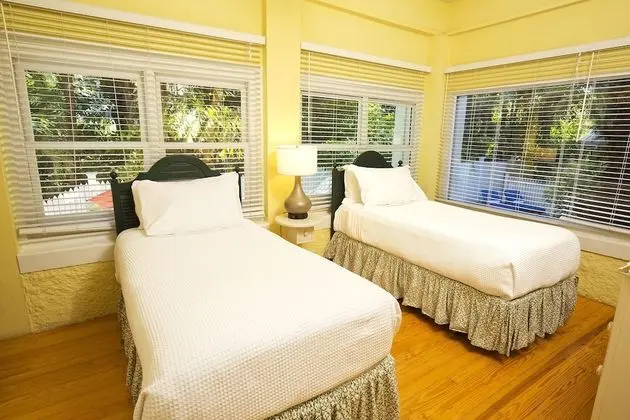 Deluxe Room, 1 King Bed - Adult Exclusive