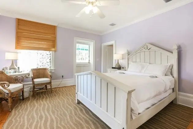 Premium Room, 1 Queen Bed - Adult Exclusive