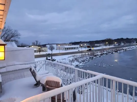 Deluxe Oda, 1 Büyük (Queen) Boy Yatak ve Çekyat, Küçük Mutfak, Göl Manzaralı