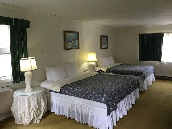 Deluxe Room, 2 King Beds