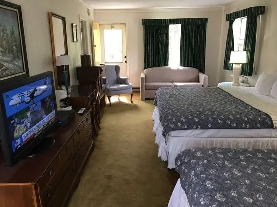 Deluxe Room, 2 King Beds
