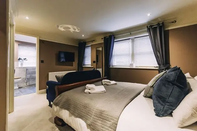 Tek Büyük Yataklı Oda (The Shirley Suite)