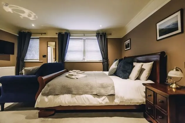 Tek Büyük Yataklı Oda (The Shirley Suite)
