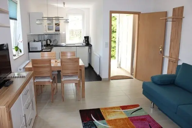 Apart Daire, 1 Yatak Odası, Mutfak, Bahçe Manzaralı (Dresden)