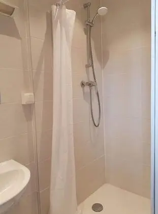 Tek Büyük Yataklı Oda, Özel Banyo