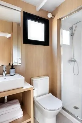 Romantic Karavan