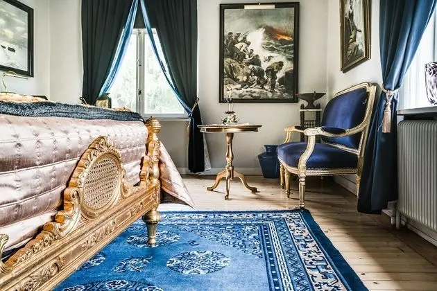 Exclusive Tek Büyük Yataklı Oda