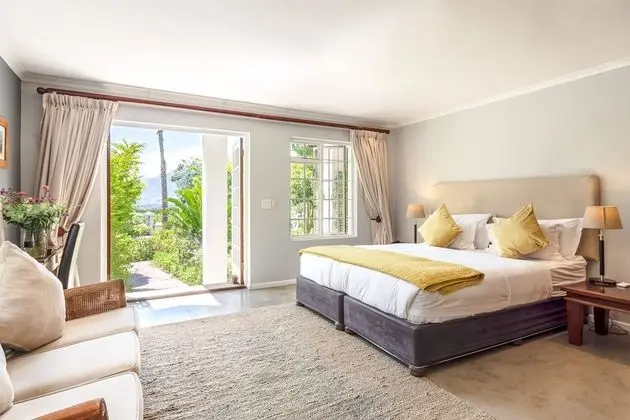 Deluxe Tek Büyük Yataklı Oda, Bahçeli