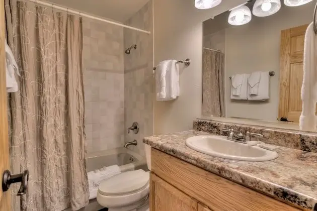 Sıra Ev, 3 Yatak Odası (3 Bathroom)