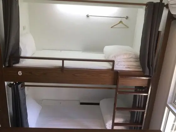 Six Room