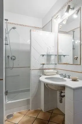 Classic Tek Büyük Yataklı Oda