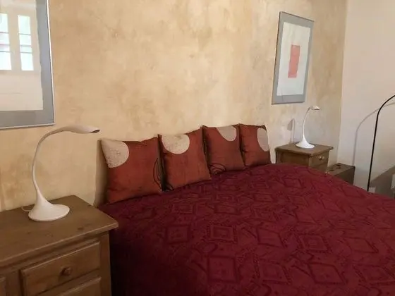 Tek Büyük Yataklı Oda