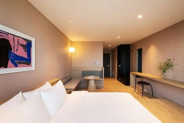 Urban Maru (No Kitchenette)