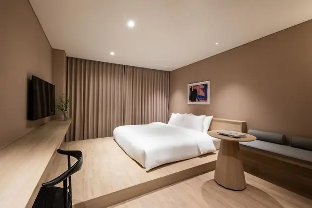 Urban Maru (No Kitchenette)
