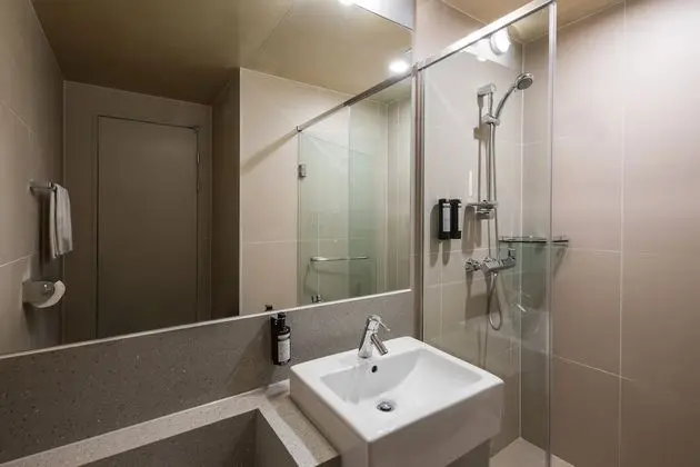 Urban Twin (No Kitchenette)