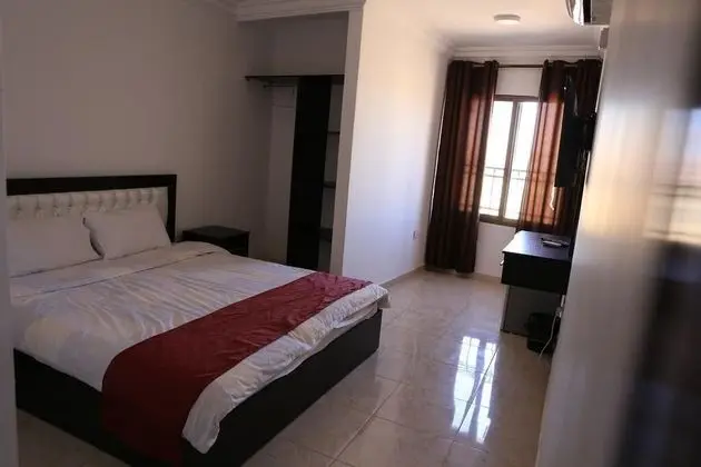 Basic Tek Büyük veya İki Ayrı Yataklı Oda, Balkon