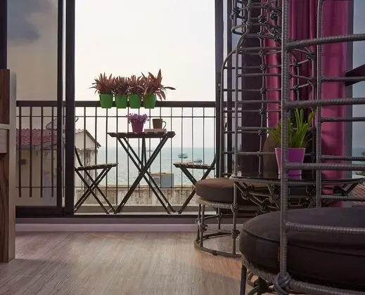 Deluxe Sea View