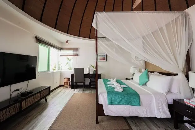 Luxury Oda, 1 En Büyük (King) Boy Yatak, Havuz Kullanımı, Denize Sıfır (Dome)