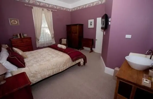 Premium Tek Büyük Yataklı Oda, 1 Büyük (Queen) Boy Yatak, Banyolu/Duşlu (Xavier Herbert Room)