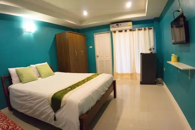 Standard Double Bed