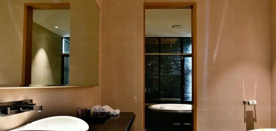 Deluxe Süit, Sigara İçilmez