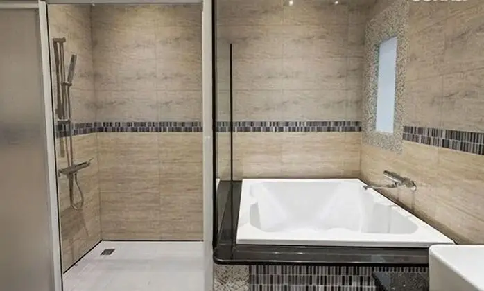 Business Tek Büyük Yataklı Oda