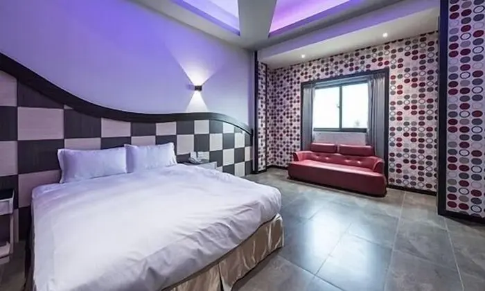Business Tek Büyük Yataklı Oda