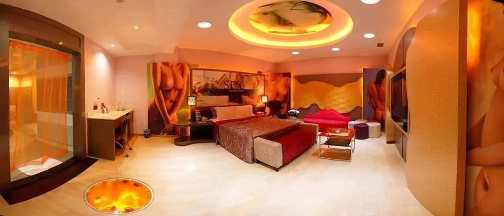 Luxury Tek Büyük Yataklı Oda