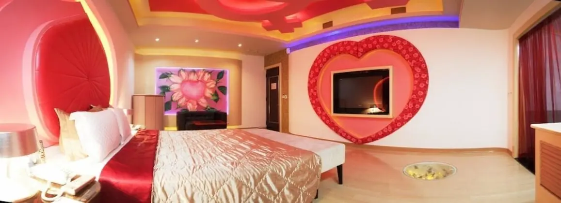 Luxury Tek Büyük Yataklı Oda
