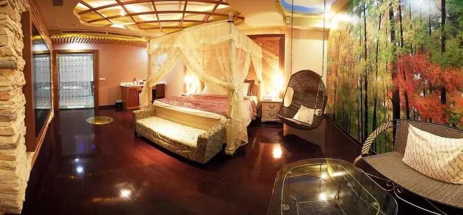 Luxury Tek Büyük Yataklı Oda