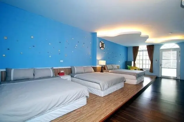 Family Oda, Bahçe Manzaralı