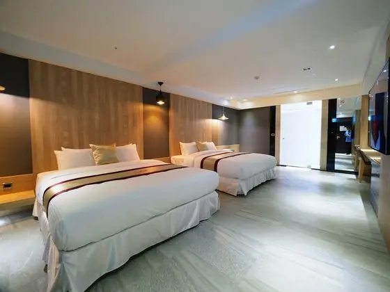 Deluxe Dört Kişilik Oda, Şehir Manzaralı