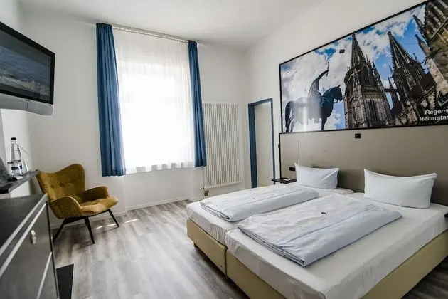 Comfort Tek Büyük Yataklı Oda
