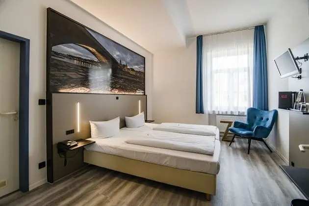 Comfort Tek Büyük Yataklı Oda