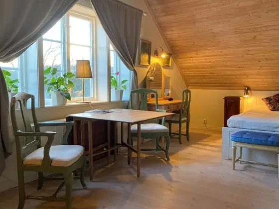 Classic Tek Büyük Yataklı Oda