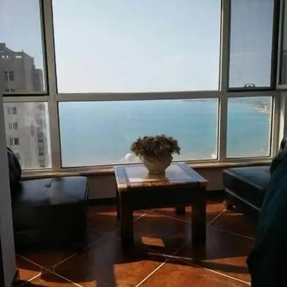 Üç Kişilik Oda, Okyanus Manzaralı
