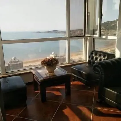 Üç Kişilik Oda, Okyanus Manzaralı