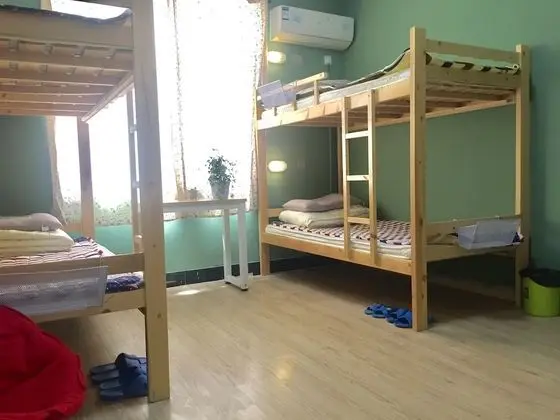 Dört Kişilik Oda, Sadece kadınlar için, Ortak Banyo