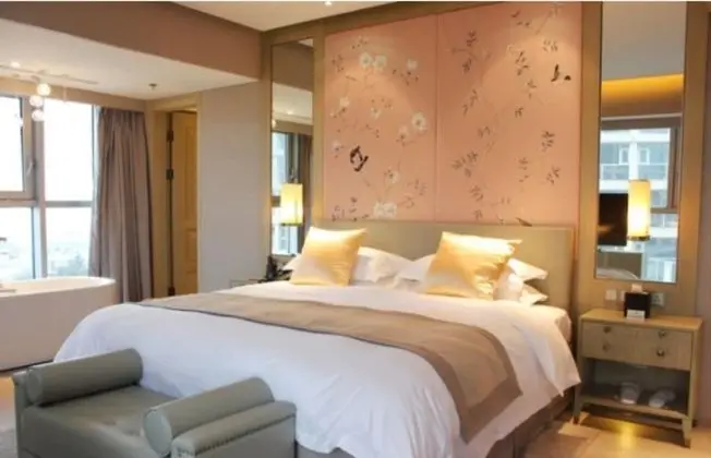 Business Tek Büyük Yataklı Oda