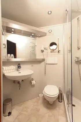 Economy Tek Büyük veya İki Ayrı Yataklı Oda