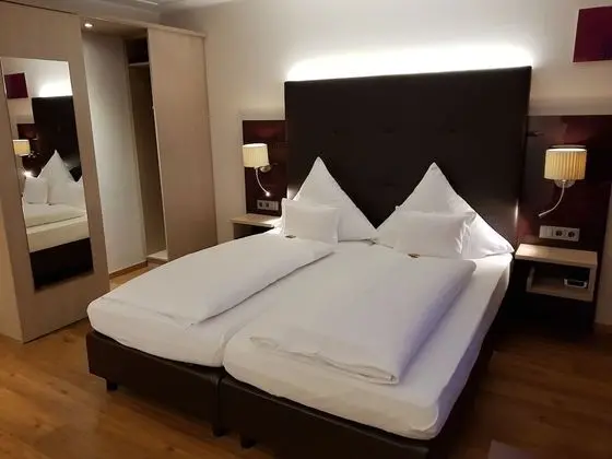Comfort Tek Büyük Yataklı Oda, Avlu