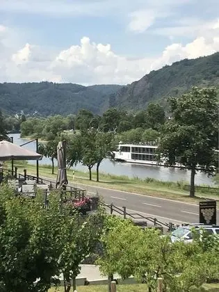 Comfort Tek Büyük Yataklı Oda, Engellilere Uygun (Mosel view)
