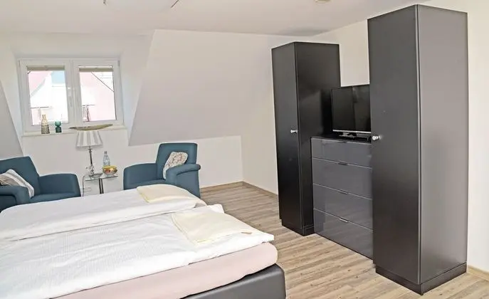 Üç Kişilik Oda, 1 En Büyük (King) Boy Yatak ve Çekyat, Sigara İçilmez, Şehir Manzaralı
