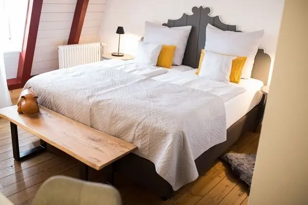 Classic Tek Büyük Yataklı Oda