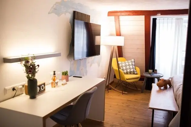 Classic Tek Büyük Yataklı Oda