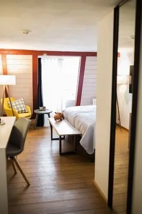 Classic Tek Büyük Yataklı Oda