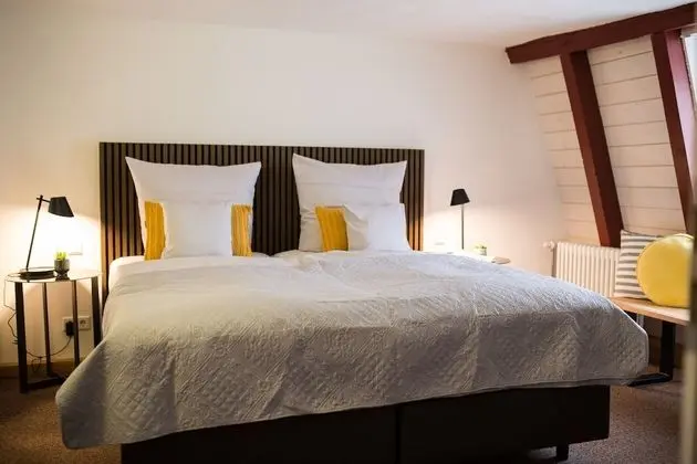 Classic Tek Büyük Yataklı Oda